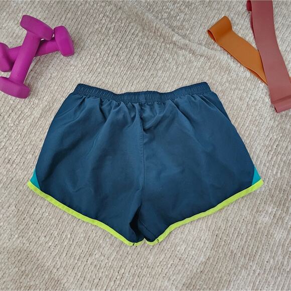 Nike DriFit Running Shorts - Picture 5 of 5